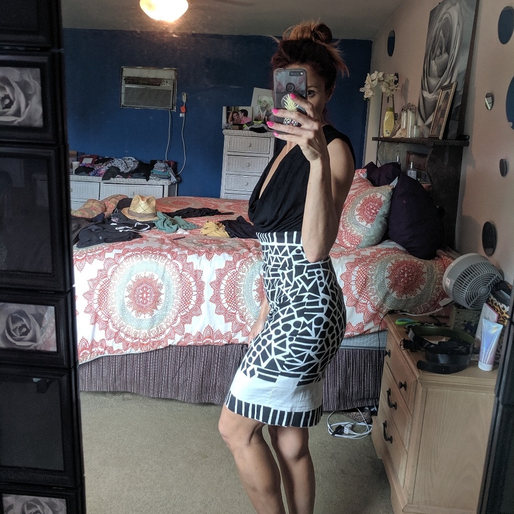 Great black and white dress